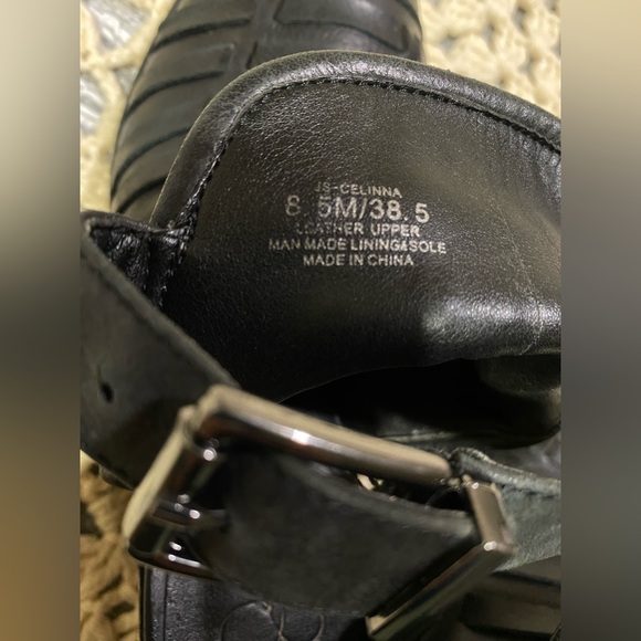 Jessica Simpson 
Shoes size 8.5 M / 38.5 
Leather upper 
Man/ made lining Sole - Picture 14 of 17